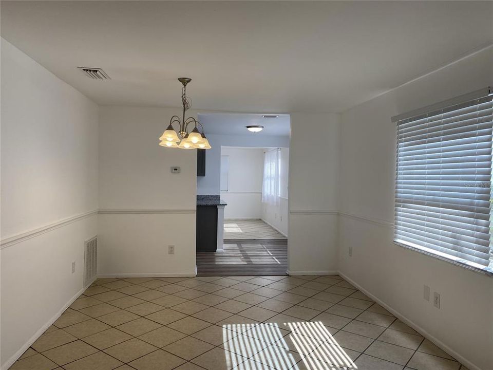 For Rent: $2,275 (3 beds, 2 baths, 1770 Square Feet)