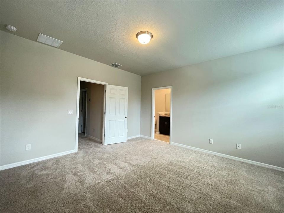 For Rent: $2,495 (3 beds, 2 baths, 1621 Square Feet)