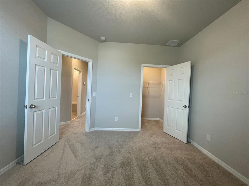 For Rent: $2,495 (3 beds, 2 baths, 1621 Square Feet)