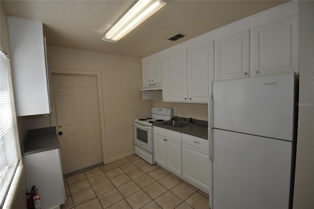 For Rent: $1,395 (2 beds, 1 baths, 598 Square Feet)