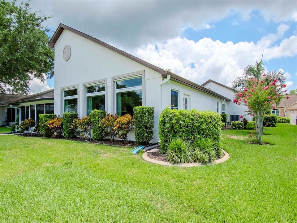 For Sale: $574,900 (3 beds, 2 baths, 2448 Square Feet)