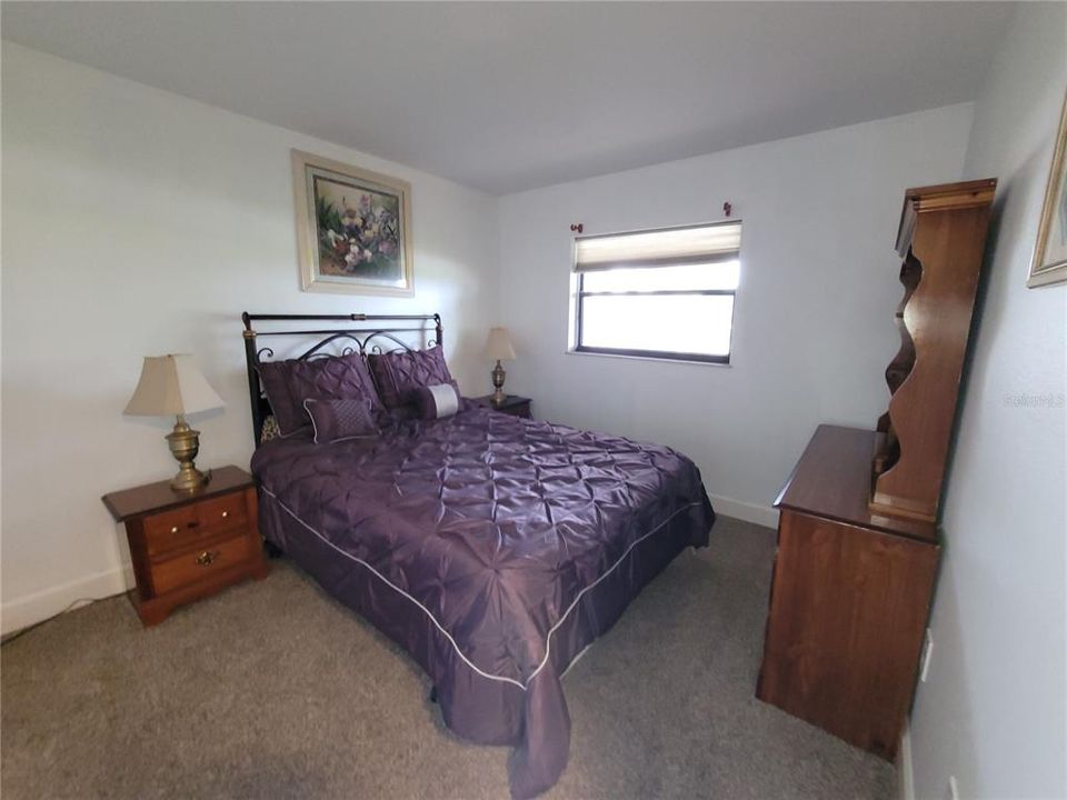 For Rent: $1,750 (2 beds, 2 baths, 894 Square Feet)