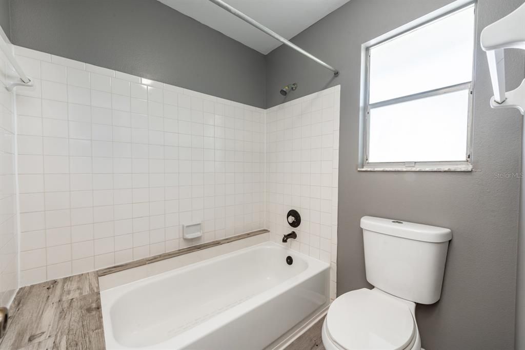 For Sale: $364,900 (3 beds, 2 baths, 1510 Square Feet)