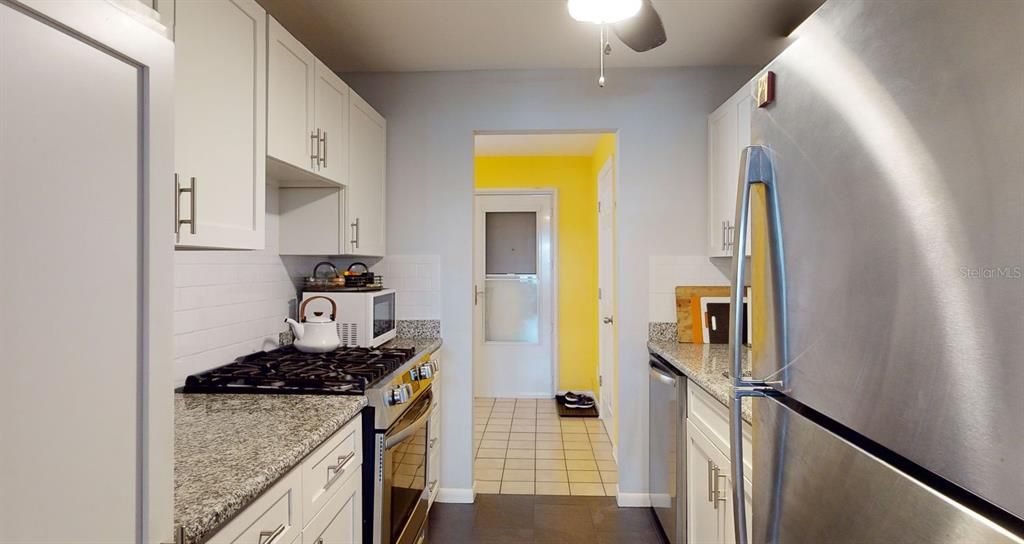 Active With Contract: $135,000 (2 beds, 1 baths, 1010 Square Feet)