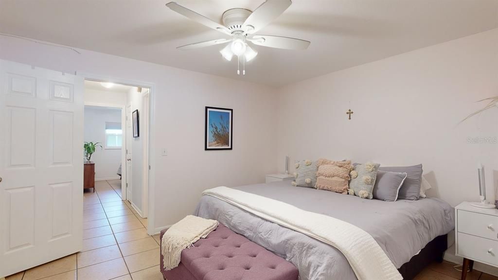 Active With Contract: $135,000 (2 beds, 1 baths, 1010 Square Feet)