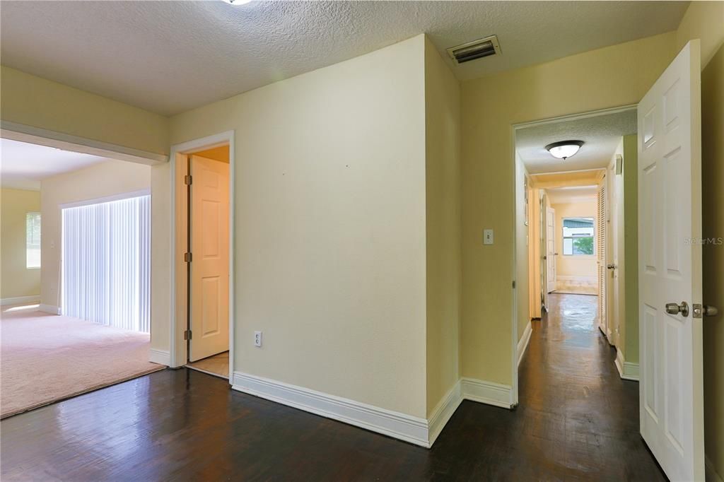 For Rent: $2,925 (3 beds, 2 baths, 1806 Square Feet)