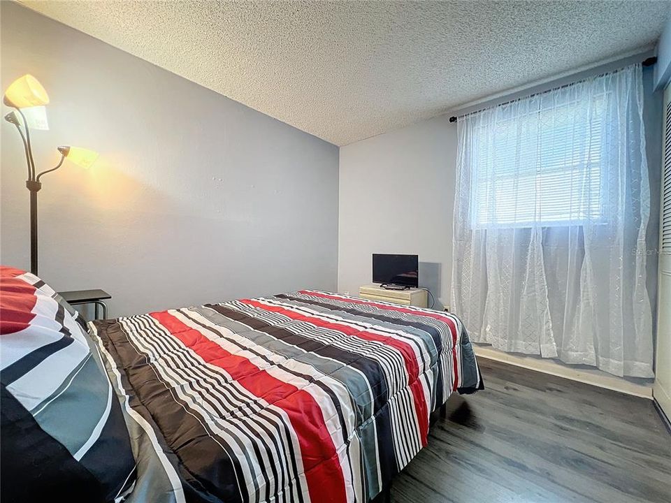 For Sale: $219,900 (3 beds, 1 baths, 946 Square Feet)