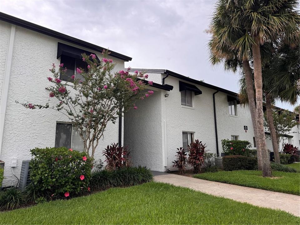 For Sale: $199,999 (3 beds, 2 baths, 1426 Square Feet)