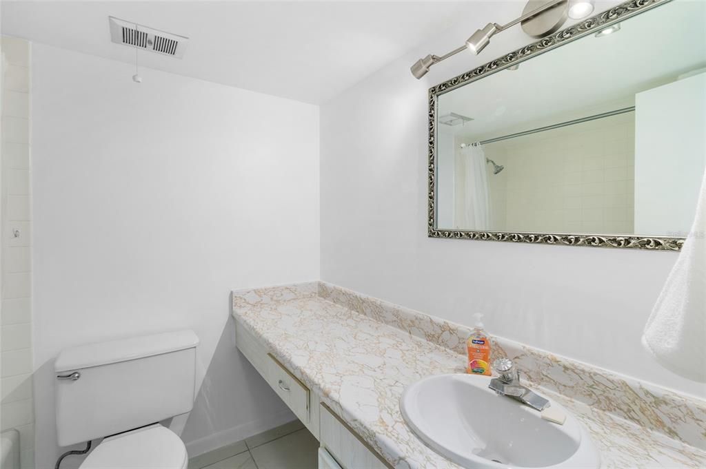 For Sale: $439,990 (2 beds, 2 baths, 1300 Square Feet)