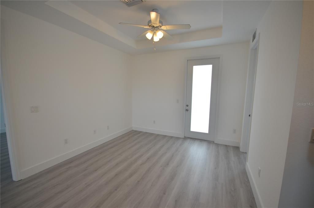 For Rent: $2,150 (3 beds, 2 baths, 2618 Square Feet)