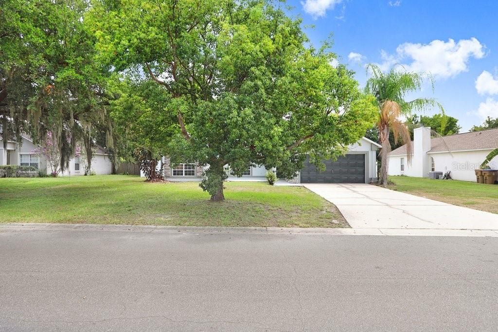 Active With Contract: $360,000 (4 beds, 2 baths, 1819 Square Feet)