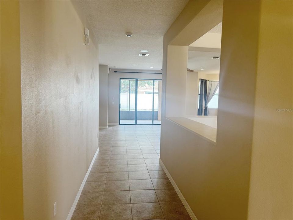 For Rent: $2,600 (4 beds, 3 baths, 2613 Square Feet)