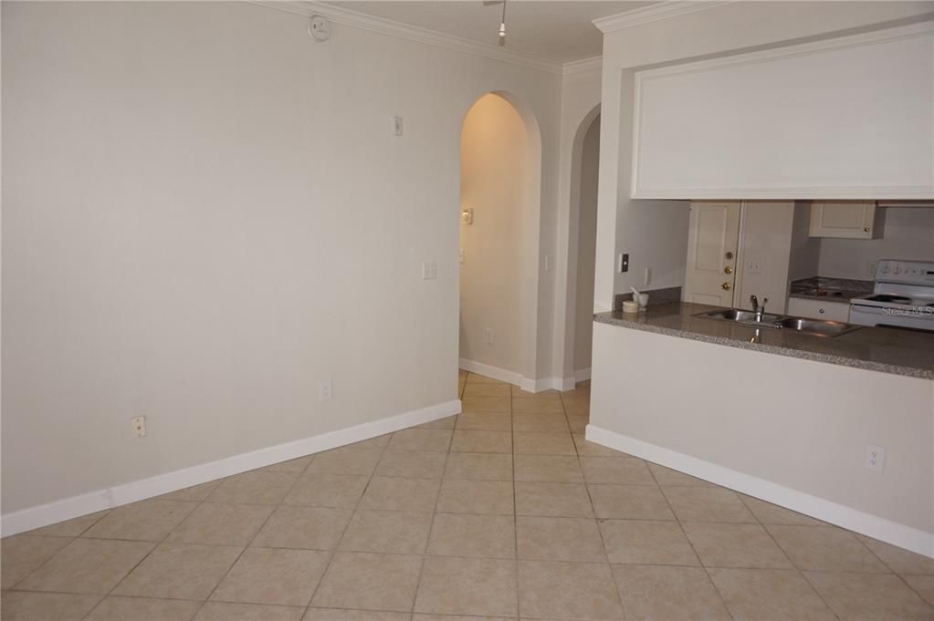 For Sale: $199,000 (1 beds, 1 baths, 535 Square Feet)