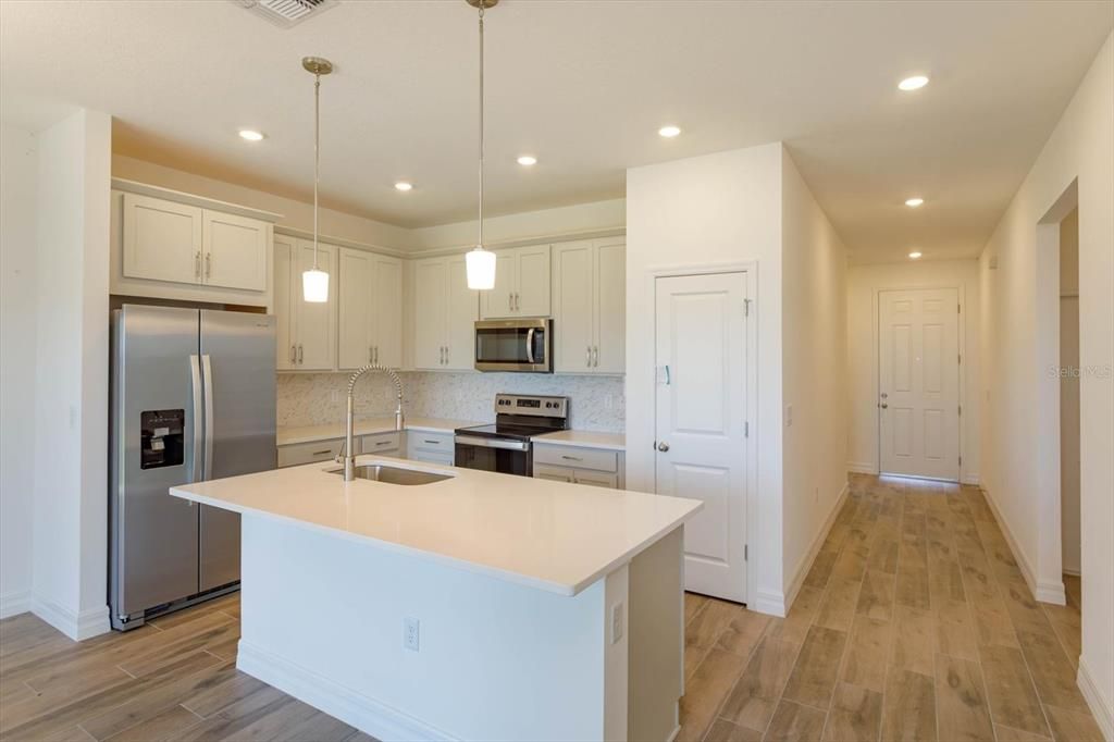 For Sale: $460,205 (4 beds, 2 baths, 1598 Square Feet)