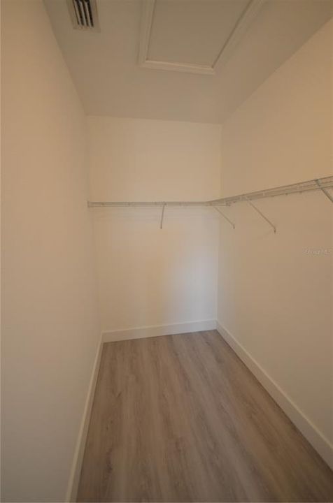 For Rent: $1,950 (2 beds, 2 baths, 1417 Square Feet)