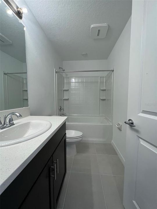 For Rent: $1,950 (3 beds, 2 baths, 1555 Square Feet)