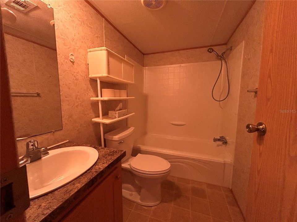 2nd Bathroom