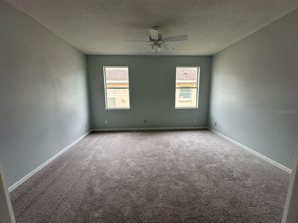 For Rent: $2,700 (4 beds, 2 baths, 2016 Square Feet)