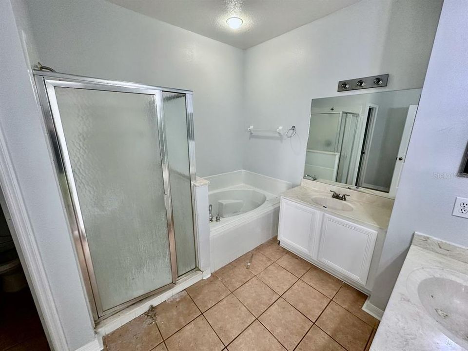 出租: $2,700 (4 贝兹, 2 浴室, 2016 平方英尺)
