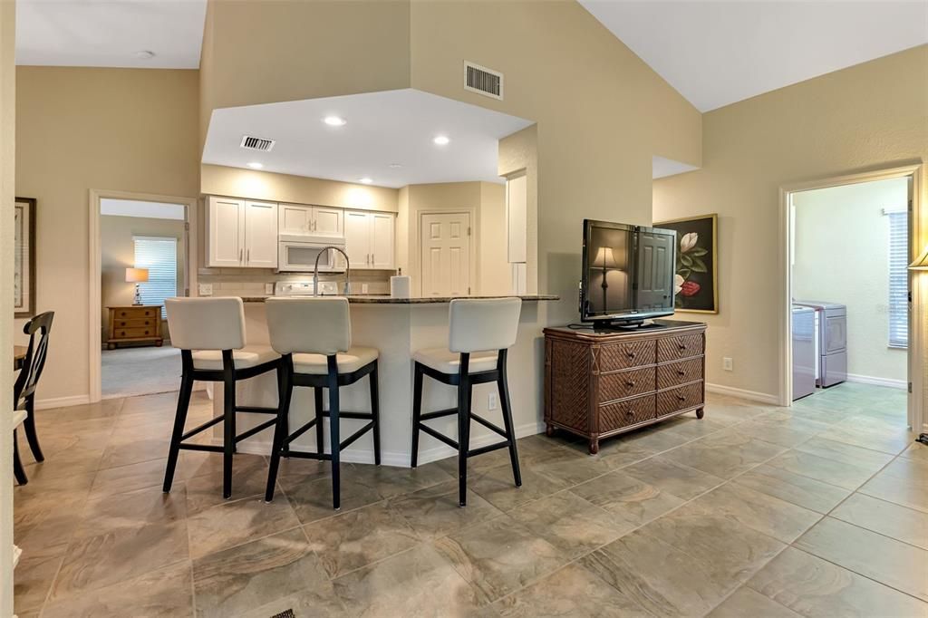 For Sale: $294,900 (2 beds, 2 baths, 1327 Square Feet)