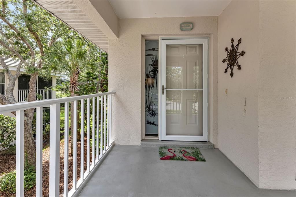 For Sale: $294,900 (2 beds, 2 baths, 1327 Square Feet)