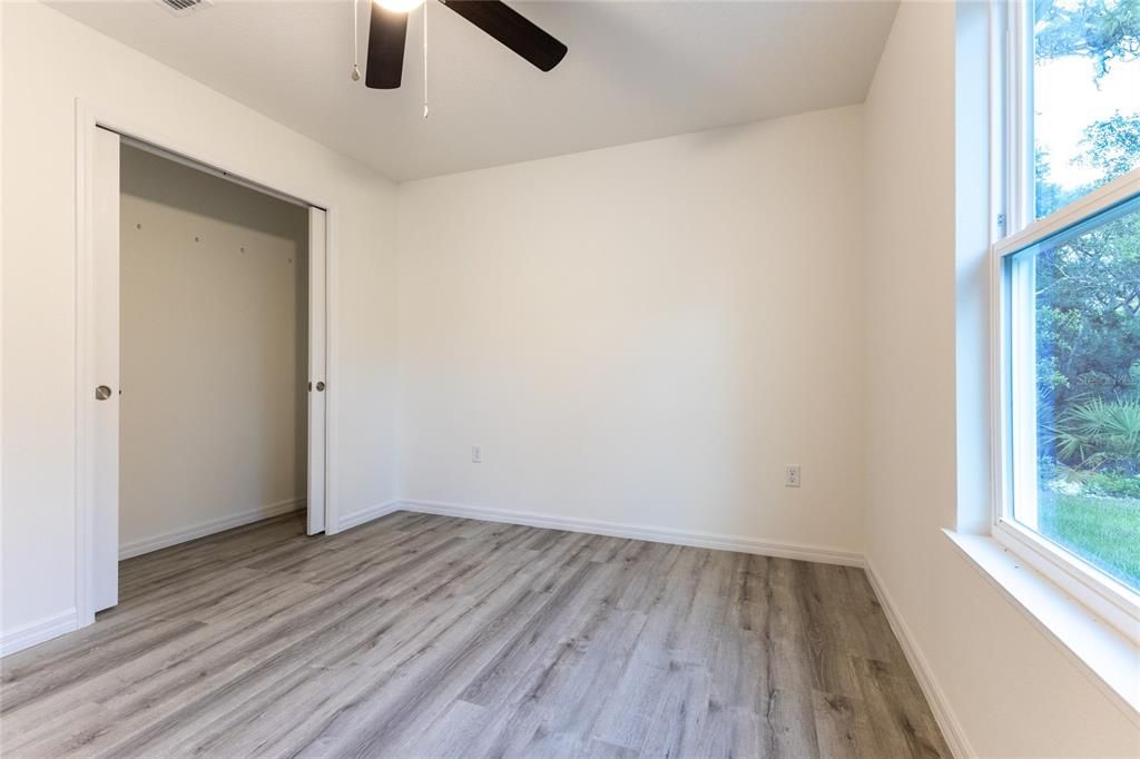 Active With Contract: $264,900 (3 beds, 2 baths, 1251 Square Feet)