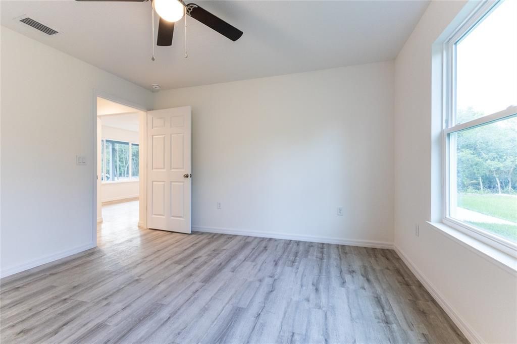 Active With Contract: $264,900 (3 beds, 2 baths, 1251 Square Feet)