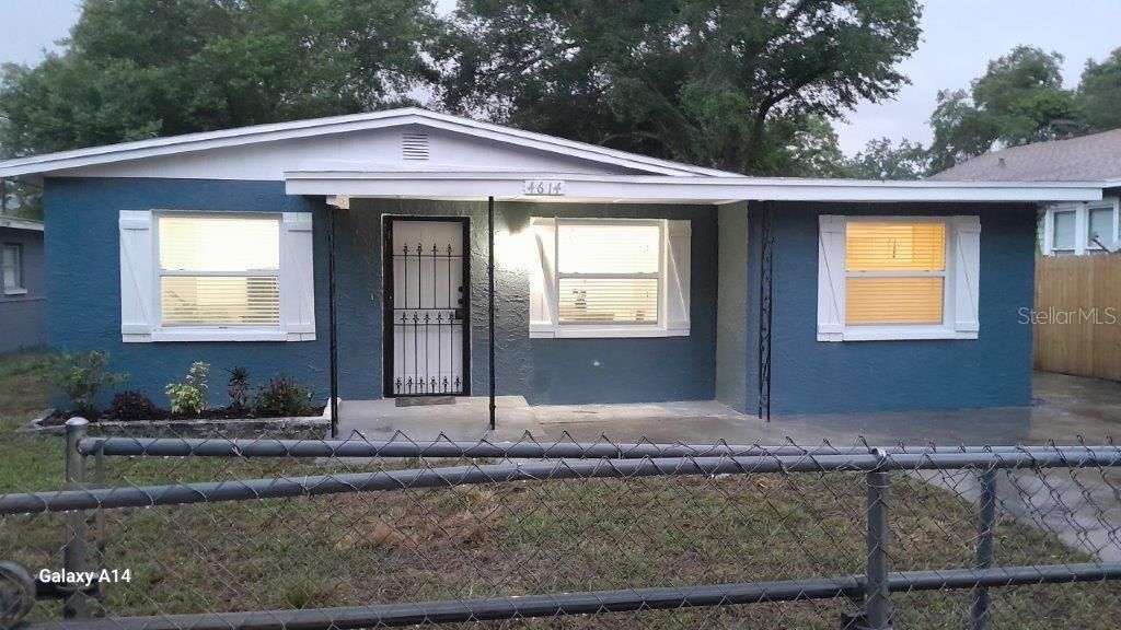 For Sale: $375,000 (4 beds, 2 baths, 1369 Square Feet)