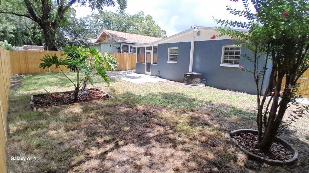 En Venta: $375,000 (4 camas, 2 baños, 1369 Pies cuadrados)