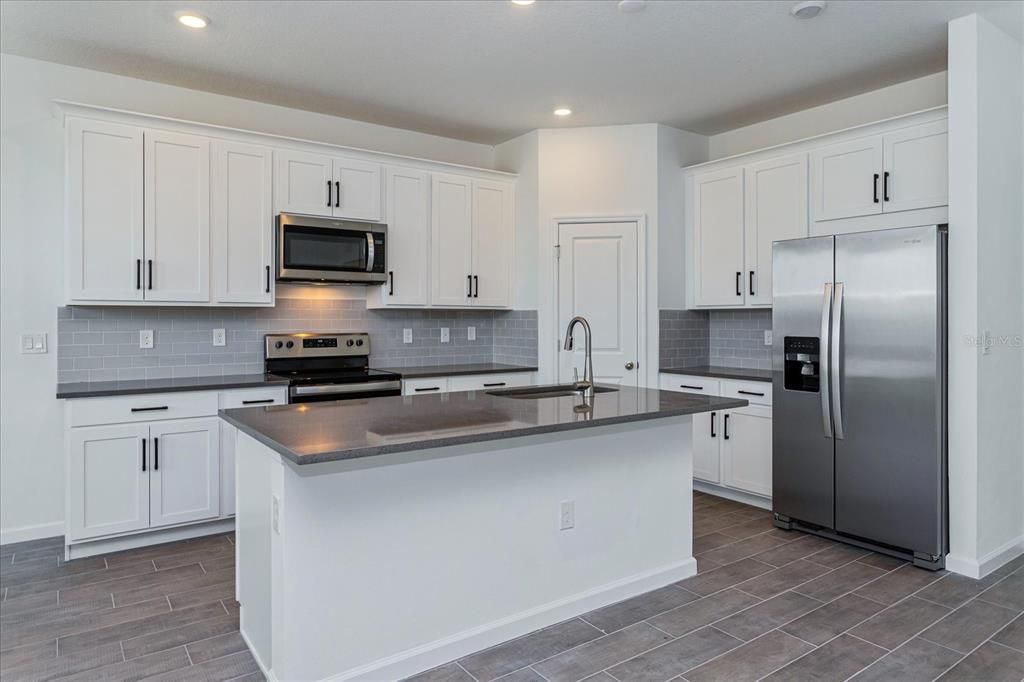 For Sale: $456,223 (4 beds, 2 baths, 1758 Square Feet)