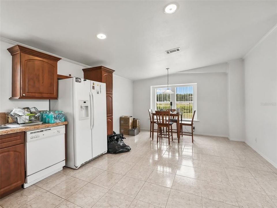 For Sale: $449,000 (3 beds, 2 baths, 1512 Square Feet)