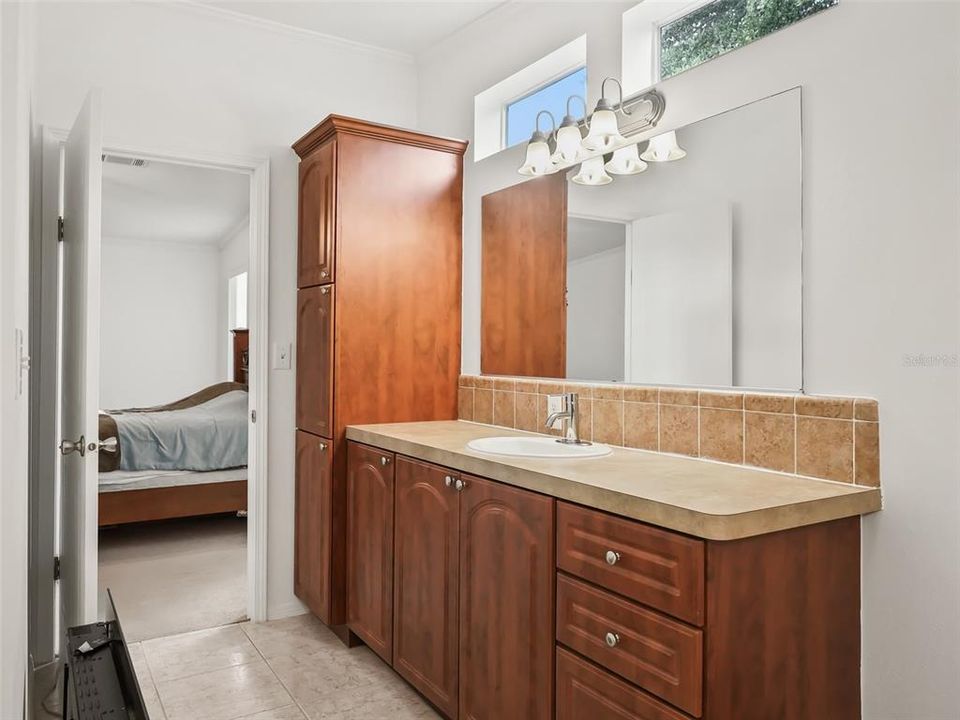 For Sale: $449,000 (3 beds, 2 baths, 1512 Square Feet)