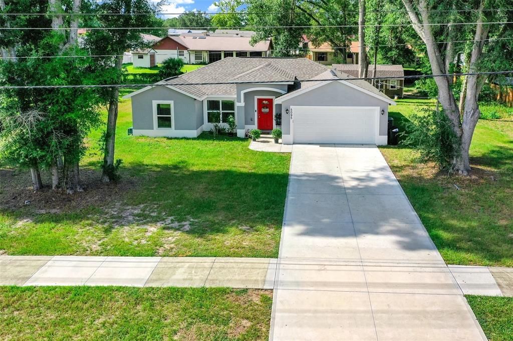 Active With Contract: $282,500 (3 beds, 2 baths, 1550 Square Feet)