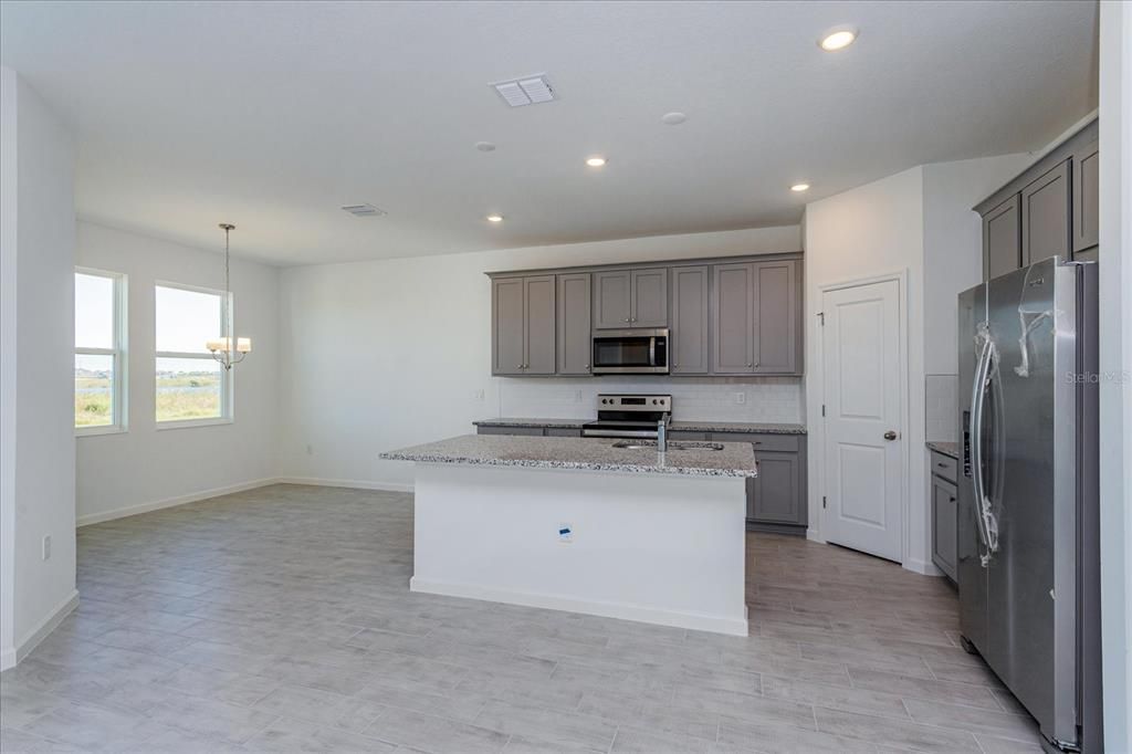 For Sale: $440,046 (4 beds, 2 baths, 1758 Square Feet)