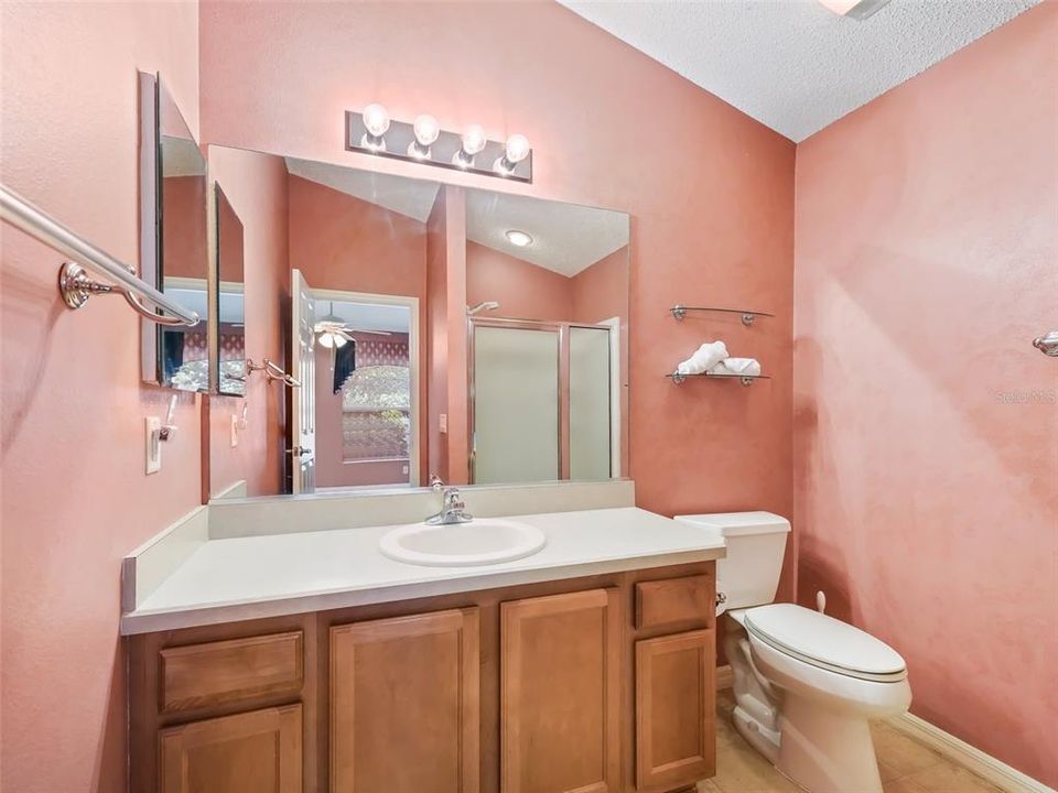 For Sale: $320,000 (2 beds, 2 baths, 1132 Square Feet)