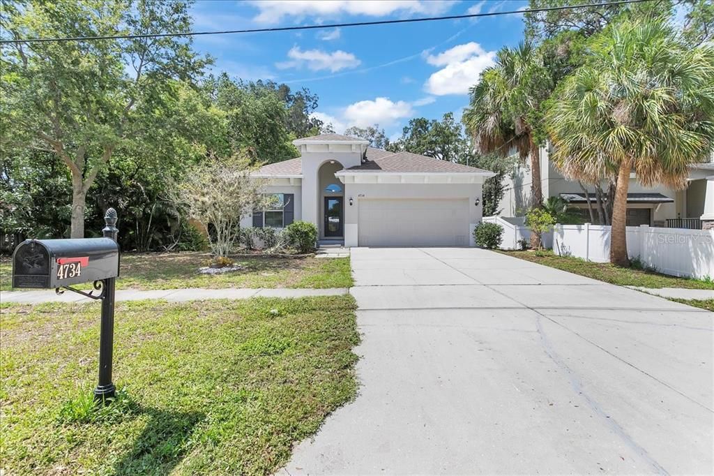 For Sale: $599,999 (3 beds, 2 baths, 1618 Square Feet)