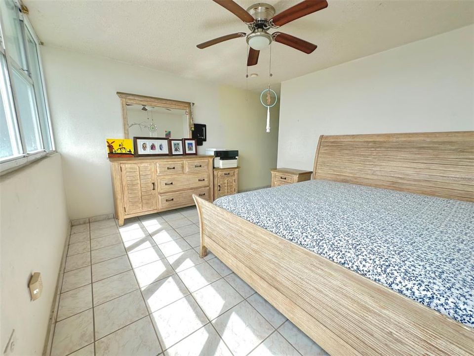For Sale: $228,000 (3 beds, 2 baths, 1252 Square Feet)