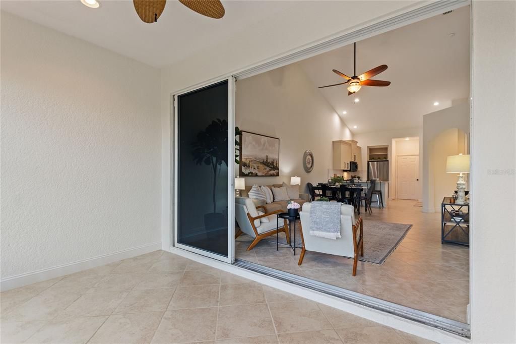 For Sale: $294,900 (2 beds, 2 baths, 1136 Square Feet)