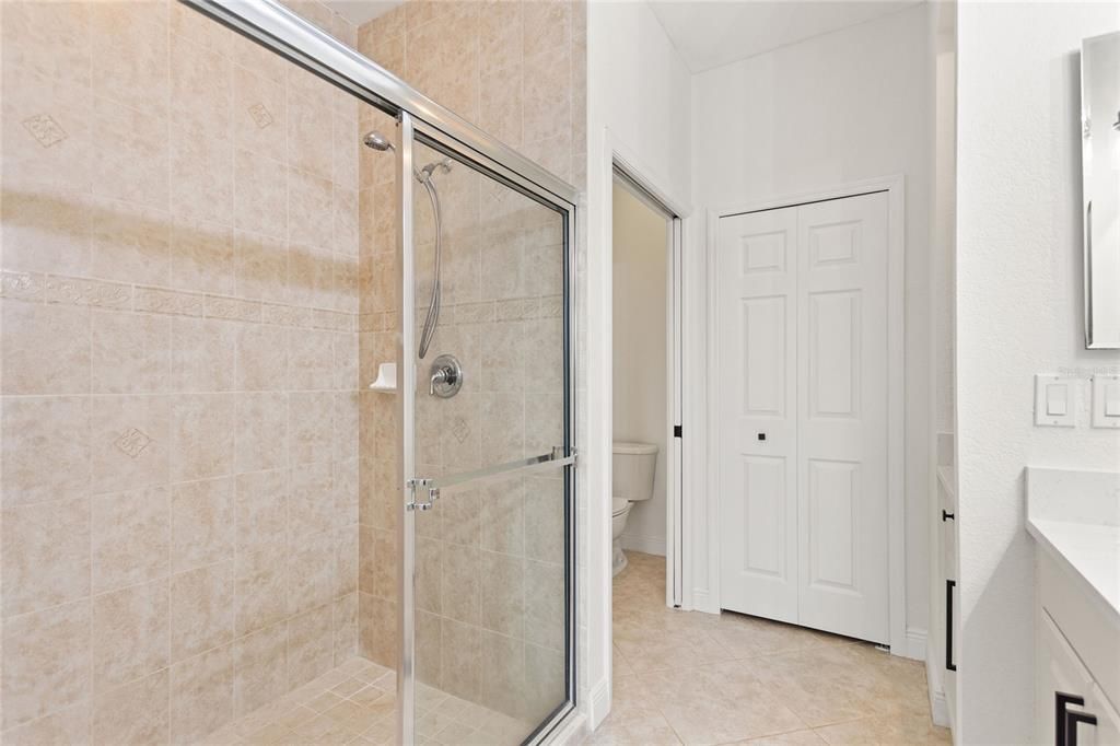 For Sale: $294,900 (2 beds, 2 baths, 1136 Square Feet)