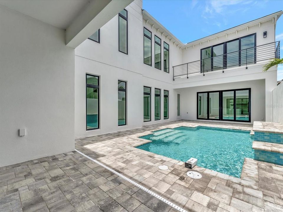 Pool & Courtyard