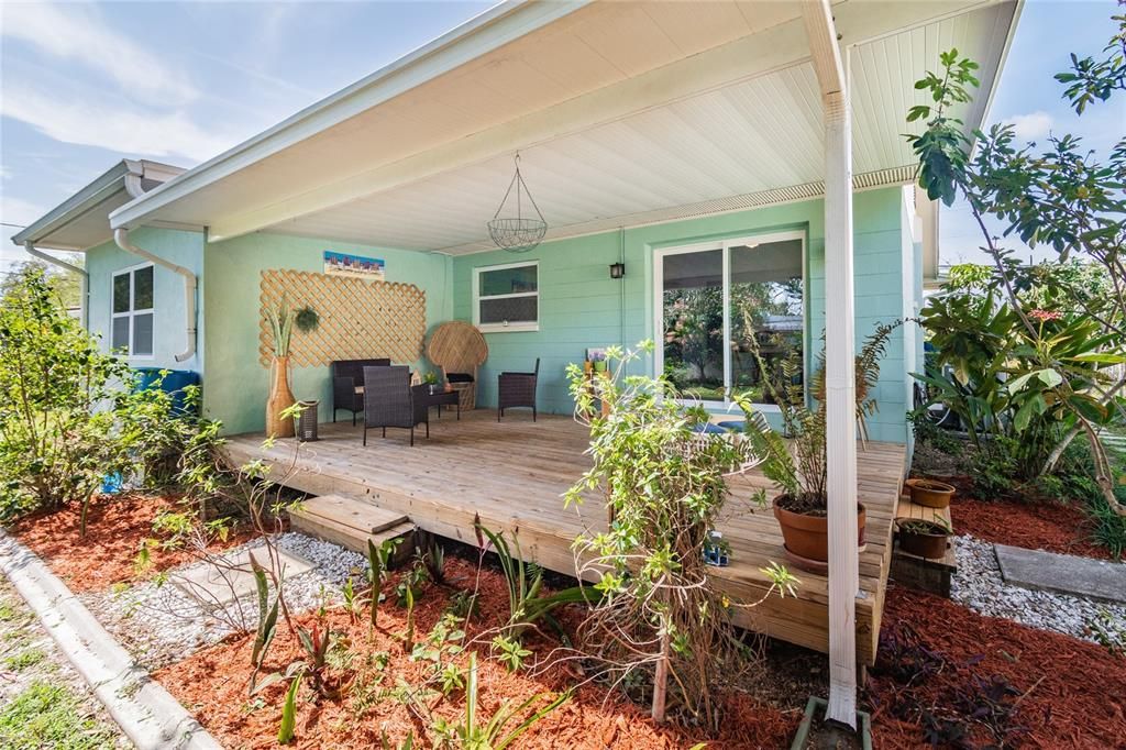 For Sale: $469,000 (3 beds, 2 baths, 1336 Square Feet)