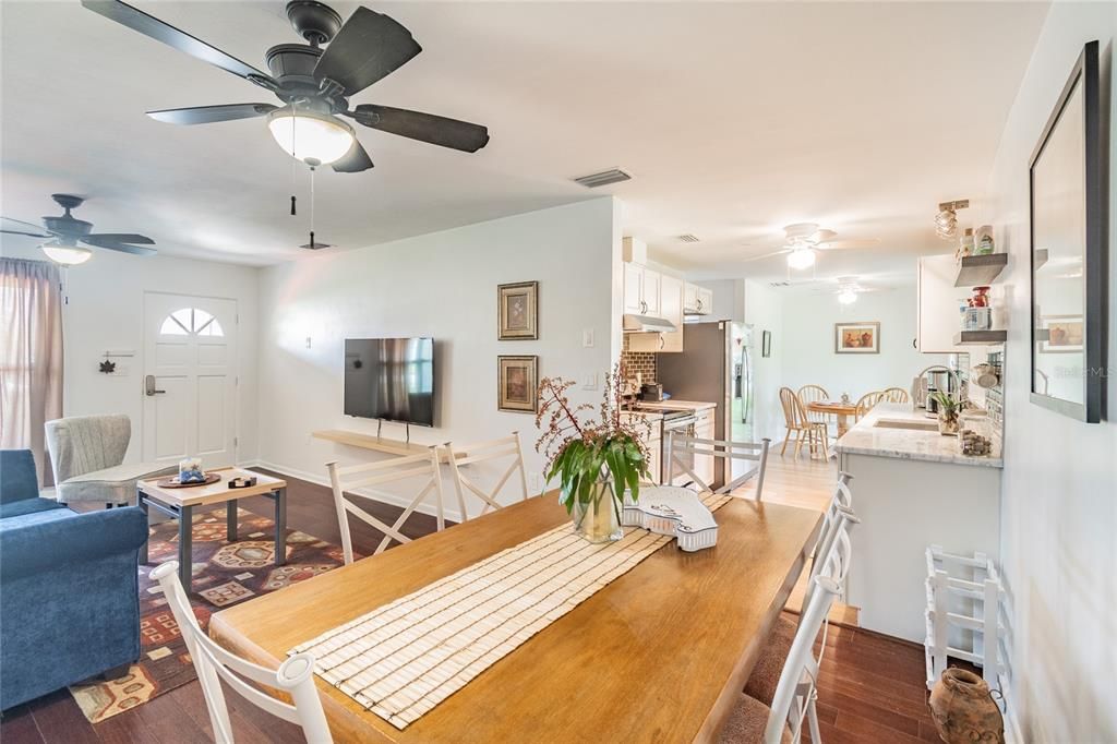 For Sale: $469,000 (3 beds, 2 baths, 1336 Square Feet)