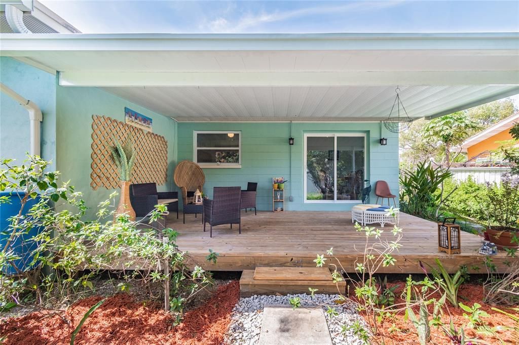 For Sale: $469,000 (3 beds, 2 baths, 1336 Square Feet)