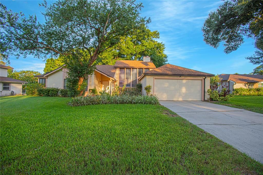 Active With Contract: $560,000 (4 beds, 3 baths, 2152 Square Feet)