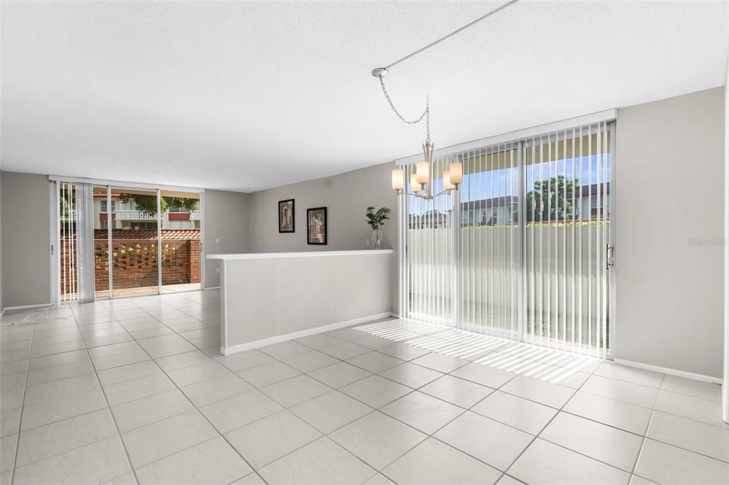 Living Room/Dining Area