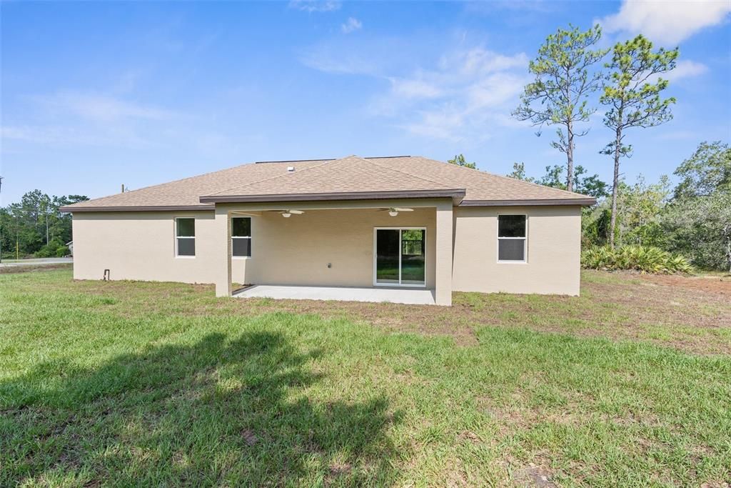 For Sale: $399,000 (3 beds, 2 baths, 1949 Square Feet)