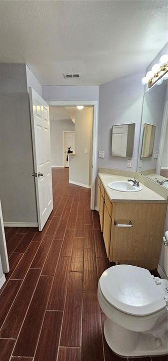For Rent: $1,950 (2 beds, 2 baths, 1031 Square Feet)