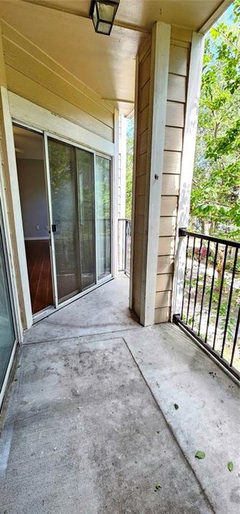 For Rent: $1,950 (2 beds, 2 baths, 1031 Square Feet)