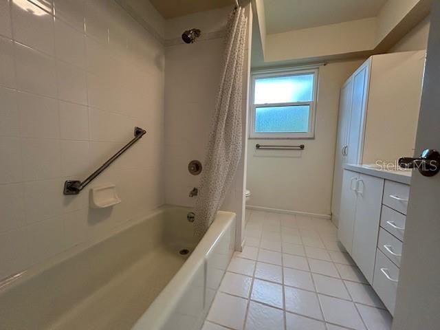 For Rent: $2,300 (2 beds, 2 baths, 1431 Square Feet)