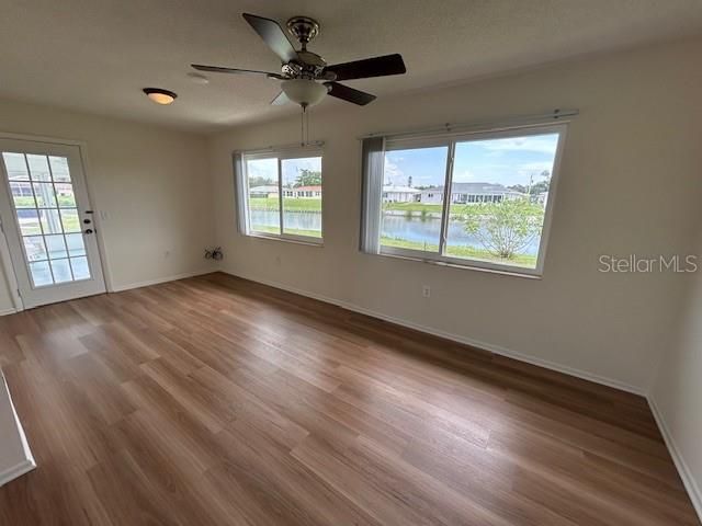 For Rent: $2,300 (2 beds, 2 baths, 1431 Square Feet)